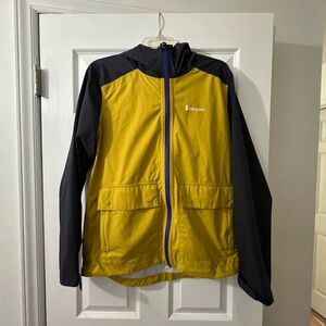 Cotopaxi Women’s Two-Tone Windbreaker Jacket